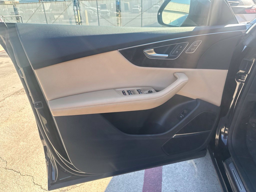 Used 2023 Audi Q8 Premium Plus w/ Premium Plus Package AWD/4WD image 10