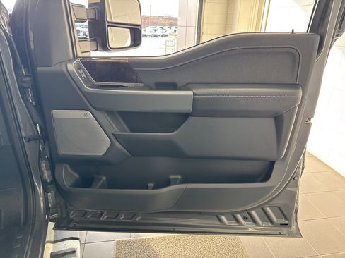 Used 2023 Ford F150 Lariat w/ Trailer Tow Package image 52