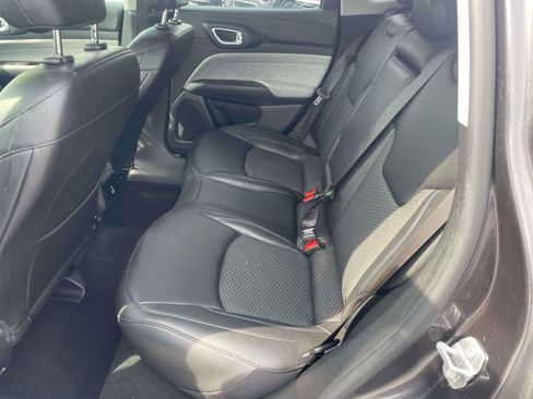 Used 2022 Jeep Compass Latitude w/ Convenience Group AWD/4WD image 15