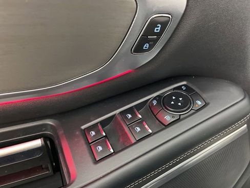 Used 2025 Ford Expedition Platinum image 30