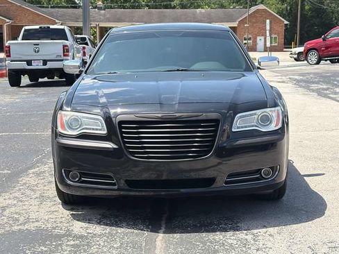 Used 2014 Chrysler 300 C AWD/4WD image 8