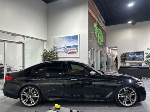 Used 2018 BMW M550i xDrive AWD/4WD image 26