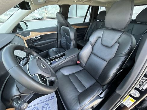 Certified 2023 Volvo XC90 B6 Plus w/ Protection Package image 15