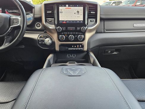 Used 2022 RAM 1500 Laramie AWD/4WD image 10