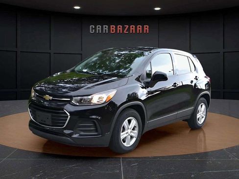 Used 2019 Chevrolet Trax LS image 1