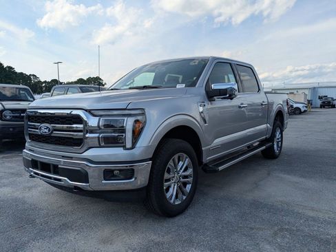 New 2025 Ford F150 Lariat w/ Equipment Group 502A High image 9
