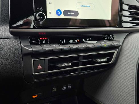 Certified 2025 Toyota Camry SE image 26