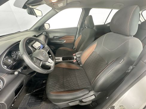 Used 2021 Nissan Kicks SR FWD image 18