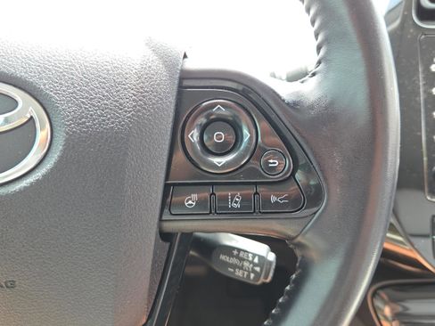 Used 2022 Toyota Prius XLE FWD image 26