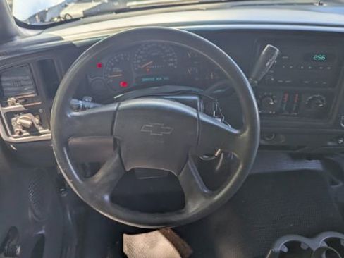 Used 2006 Chevrolet Silverado 1500 W/T RWD image 22