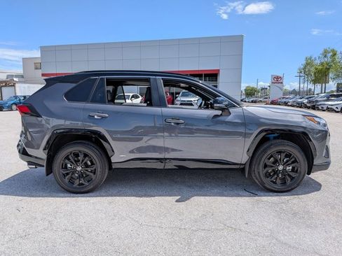 Used 2023 Toyota RAV4 XSE w/ XSE Grade Weather Package AWD/4WD image 4