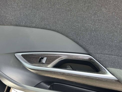 Used 2025 Lucid Air Pure RWD image 61