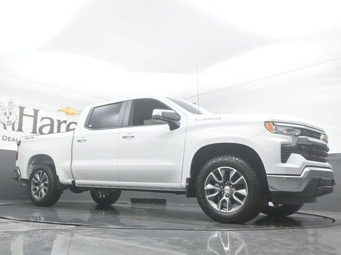 New 2026 Chevrolet Silverado 1500 LT image 2
