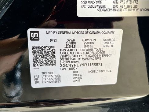 Used 2024 Chevrolet Silverado 2500 LTZ w/ LTZ Premium Package image 34