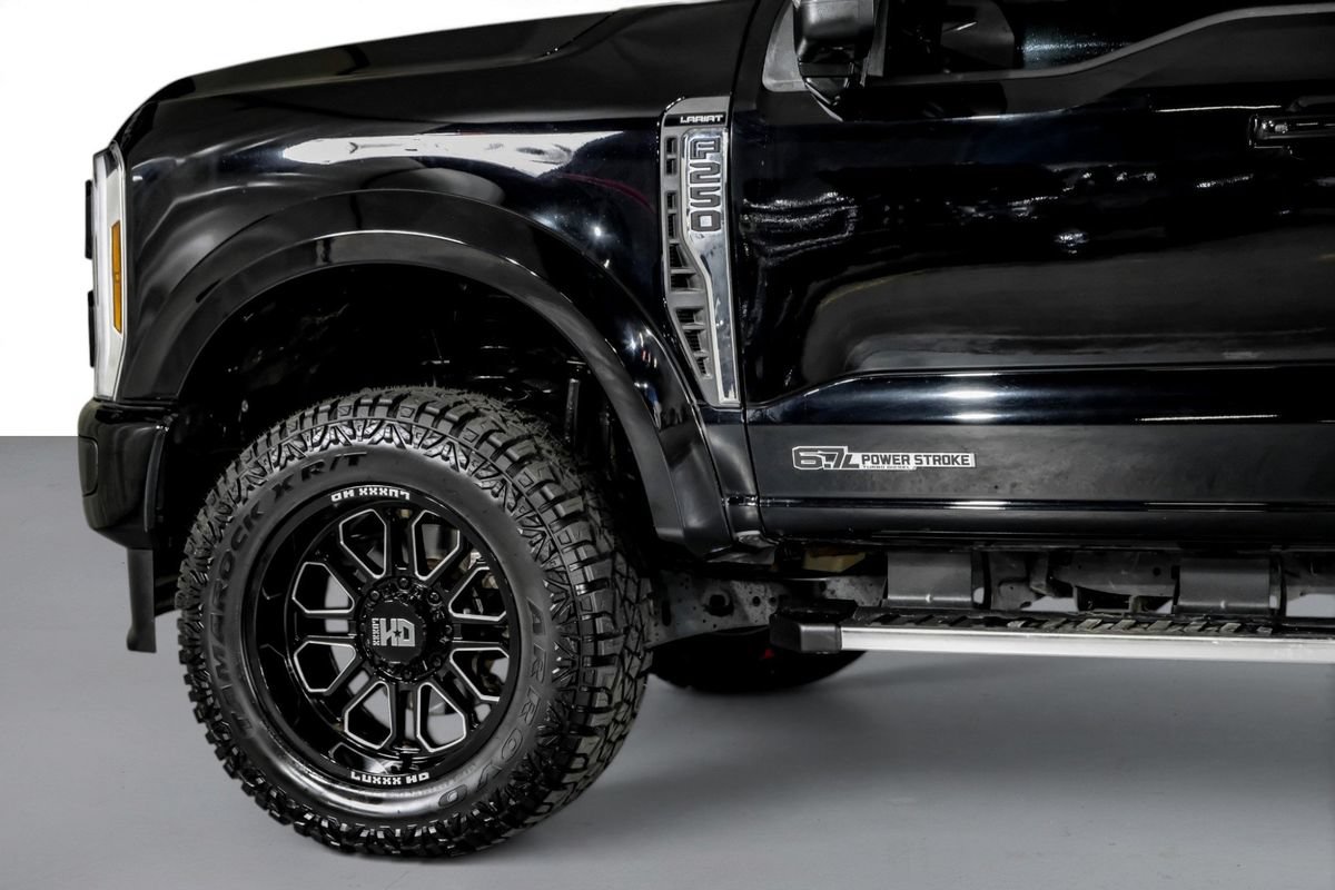 Used 2026 Ford F250 Lariat AWD/4WD image 13