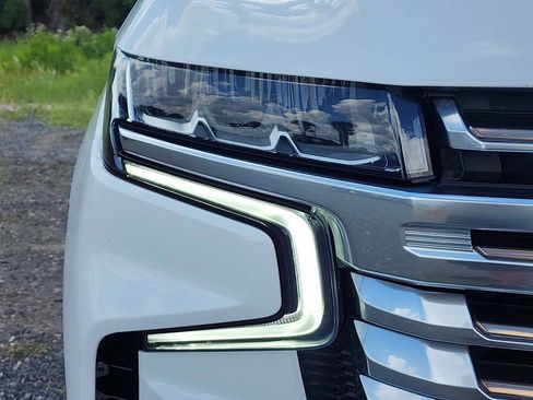 Certified 2021 Chevrolet Tahoe High Country w/ Premium Package AWD/4WD image 12