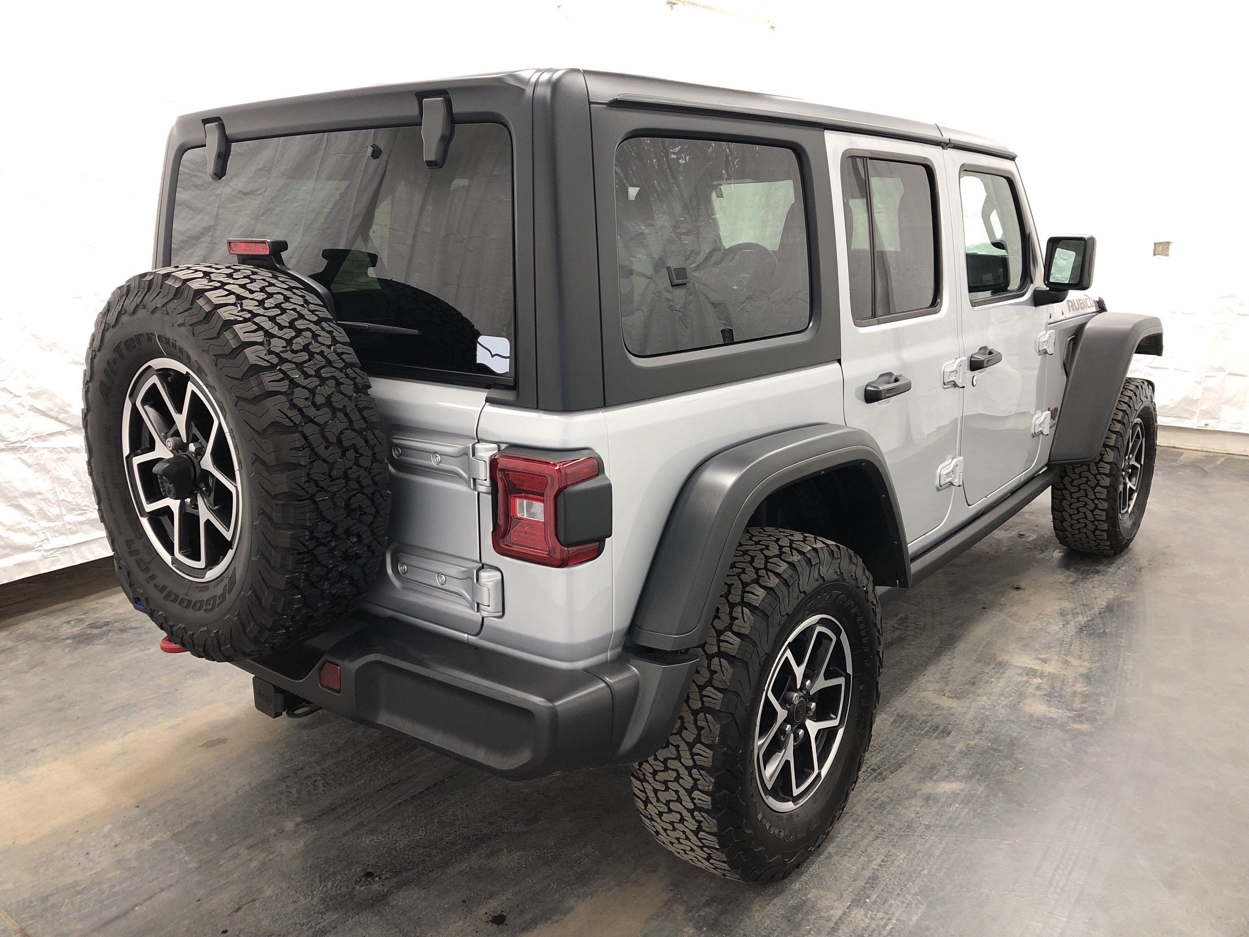 Certified 2024 Jeep Wrangler Unlimited Rubicon w/ Convenience Group AWD/4WD image 5