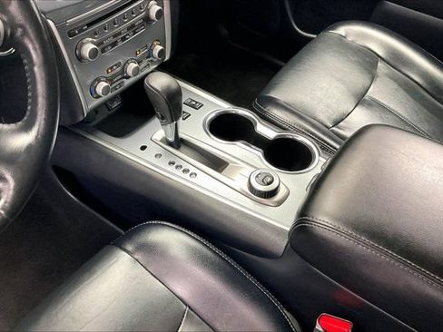 Used 2020 Nissan Pathfinder SL AWD/4WD image 17