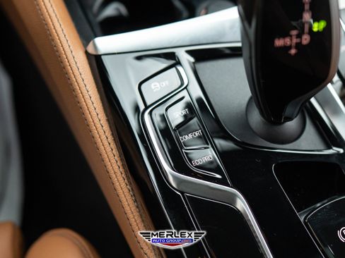 Used 2022 BMW 540i w/ M Sport Package image 37