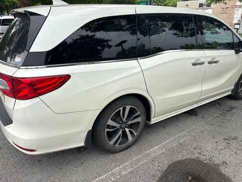Used 2018 Honda Odyssey Elite image 4