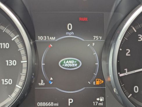 Used 2017 Land Rover Discovery Sport HSE AWD/4WD image 7