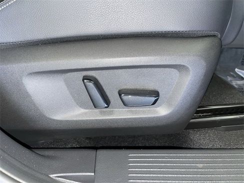 Certified 2024 Nissan Rogue SL image 21