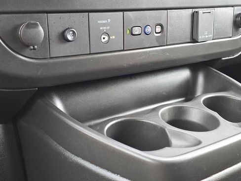 Used 2025 Chevrolet Express 2500 w/ Driver Convenience Package image 32