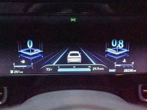 Certified 2022 Hyundai Elantra SEL w/ Convenience + Premium Package image 22