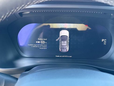 Certified 2024 Volvo C40 P8 Recharge Ultimate image 29