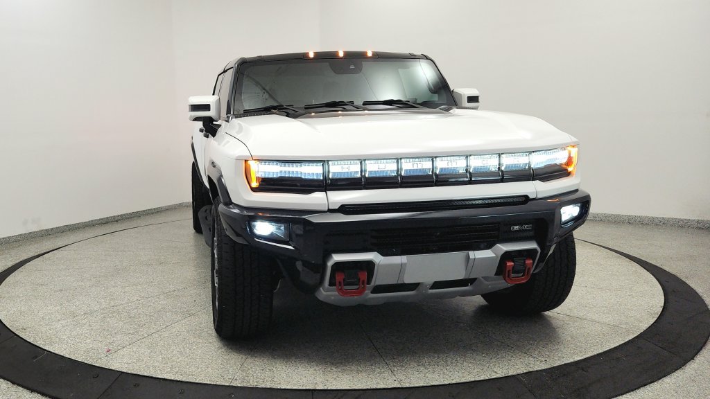 Used 2025 GMC Hummer EV 2X w/ LPO, Sport Package AWD/4WD image 8