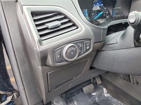 Used 2022 Ford Edge SEL w/ Convenience Package AWD/4WD image 11