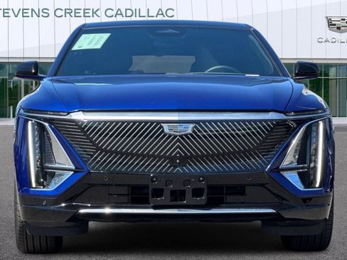Certified 2024 Cadillac Lyriq Tech w/ Driver Assist Package AWD/4WD image 8