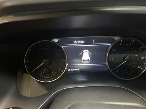 Used 2025 Nissan Rogue SV AWD/4WD image 24