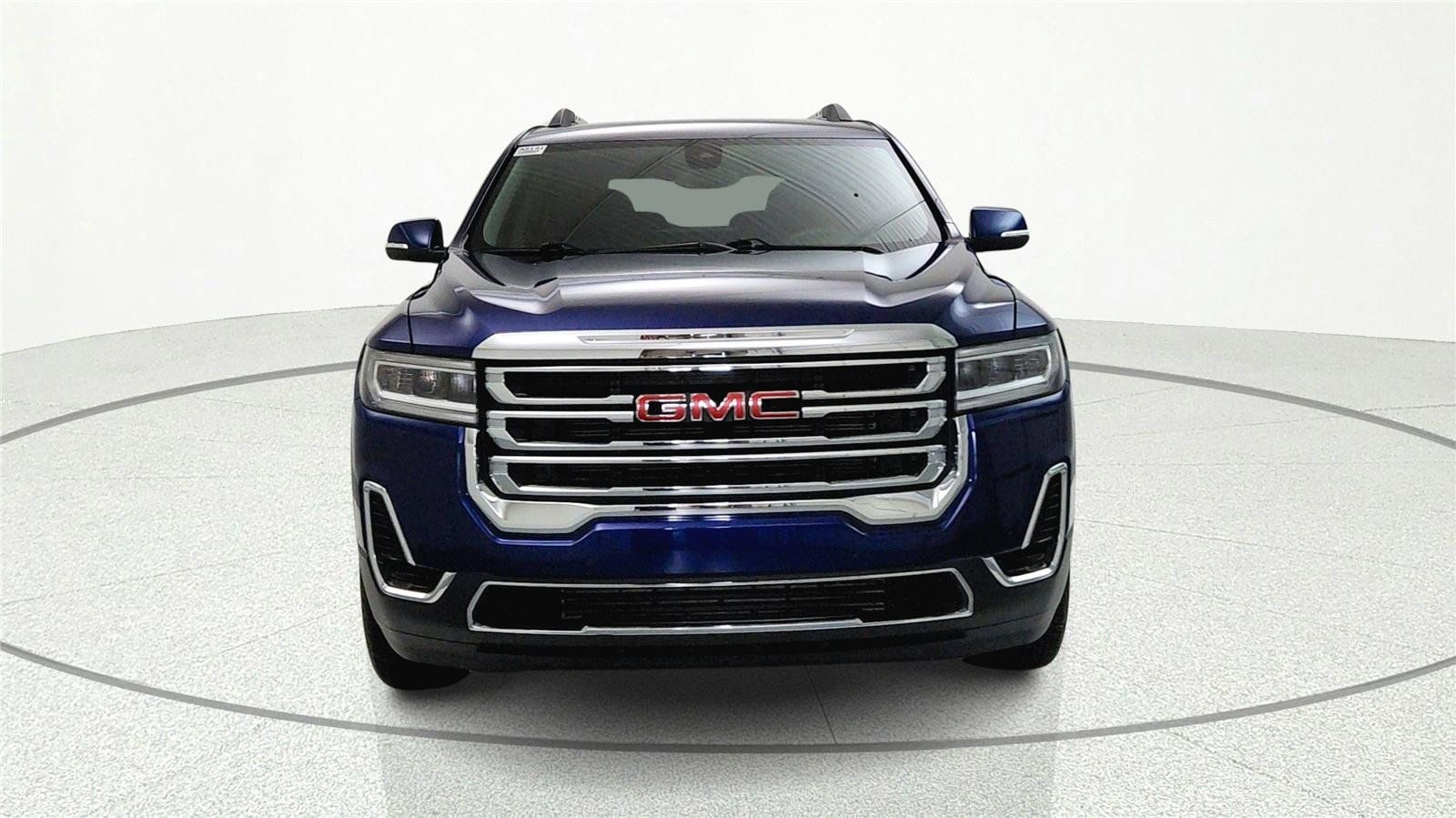 Used 2023 GMC Acadia SLE w/ Driver Convenience Package FWD image 2
