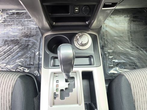 Used 2015 Toyota 4Runner SR5 image 16