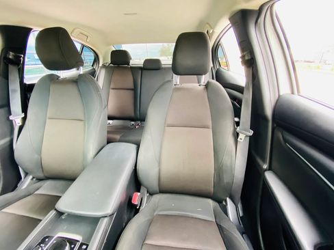 Used 2020 MAZDA MAZDA3 Sedan FWD image 35