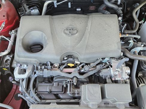 Used 2025 Toyota RAV4 XLE w/ Convenience Package FWD image 30