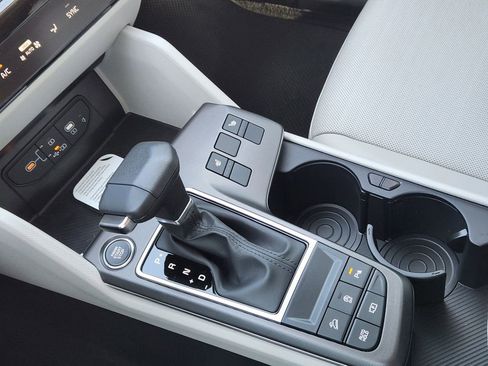 New 2026 Kia Sportage EX FWD image 18