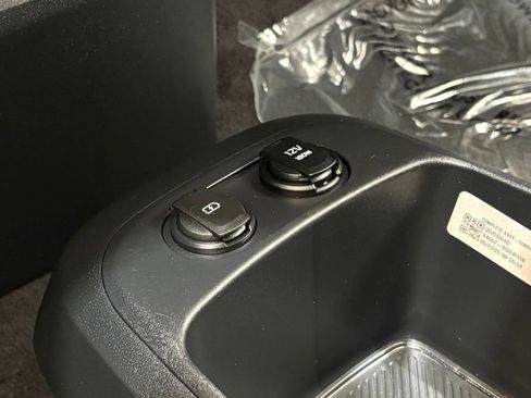 Used 2025 Kia EV6 Light AWD/4WD image 46