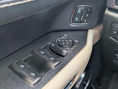 Used 2020 Ford Expedition Platinum RWD image 26