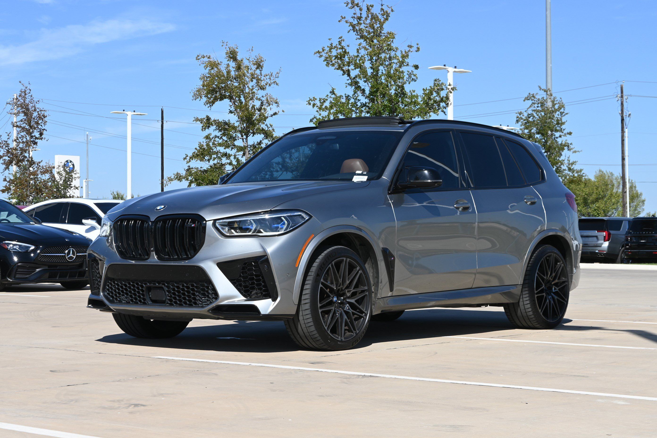 Used 2020 BMW X5 M Competition AWD/4WD image 5