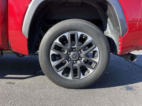 Used 2023 Toyota Tundra Limited w/ Power Package image 9