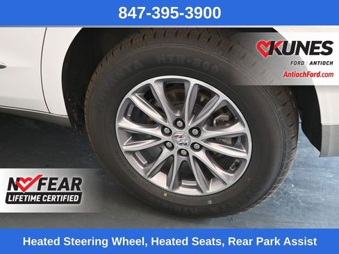 Used 2024 Buick Enclave Premium image 9