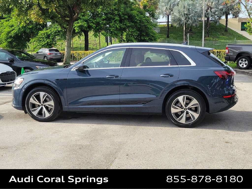 Certified 2024 Audi Q8 e-tron Premium AWD/4WD image 11