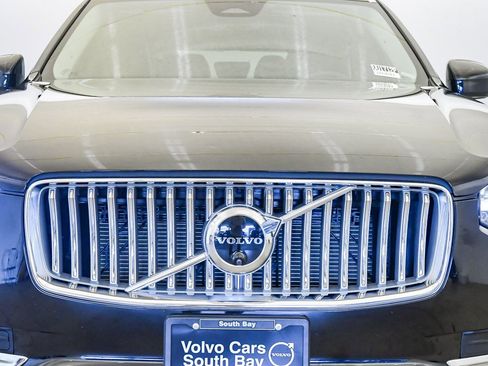 Certified 2025 Volvo XC90 B6 Ultra image 8