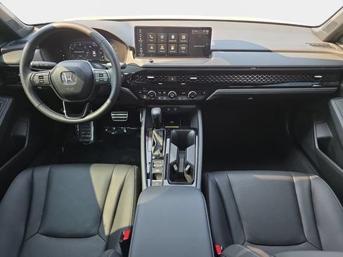 Used 2025 Honda Accord Sport image 10