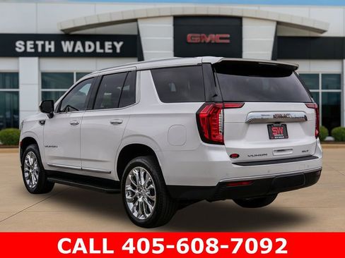 Used 2023 GMC Yukon SLT AWD/4WD image 5