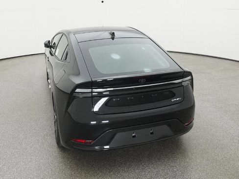 New 2026 Toyota Prius Plug-In Hybrid FWD image 9