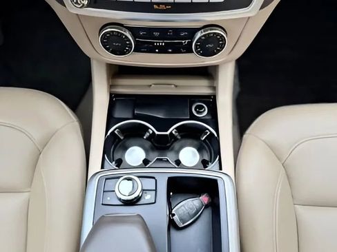 Used 2014 Mercedes-Benz ML 350 2WD image 31