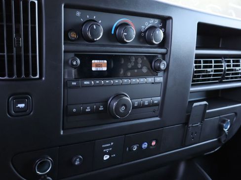 New 2025 GMC Savana 2500 w/ Driver Convenience Package image 9